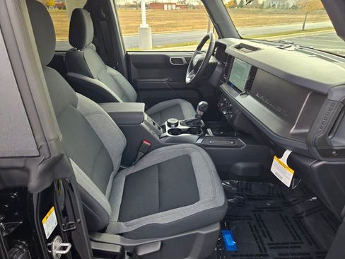 New 2025 Ford Bronco Big Bend AWD/4WD image 5