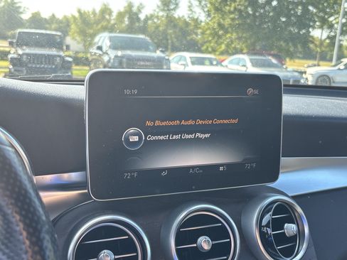 Used 2018 Mercedes-Benz GLC 300 4MATIC image 25