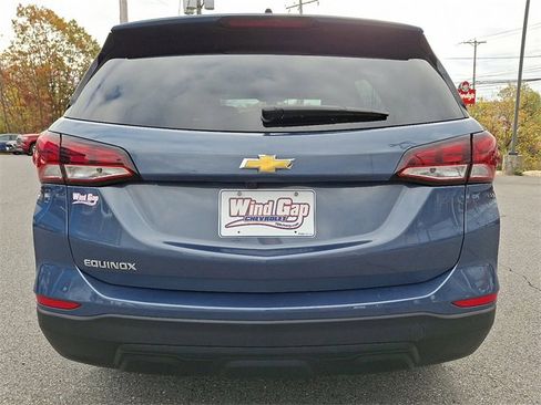Used 2024 Chevrolet Equinox LS w/ LS Convenience Package image 5