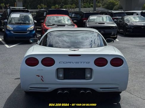 Used 2000 Chevrolet Corvette Coupe w/ Performance Handling Pkg RWD image 5