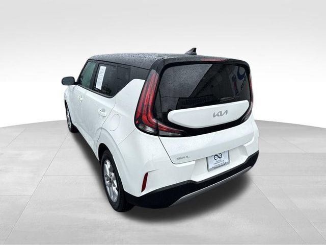 Used 2024 Kia Soul S FWD image 6