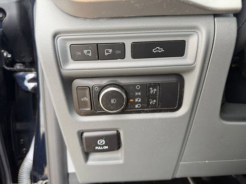 Used 2015 Ford F150 XLT w/ Equipment Group 301A Mid RWD image 14