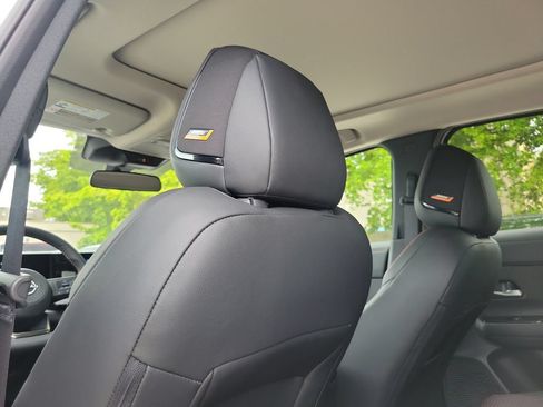 New 2026 Nissan Kicks SR w/ SR Premium Package AWD/4WD image 14