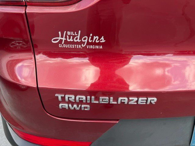 Used 2025 Chevrolet TrailBlazer LT AWD/4WD image 8