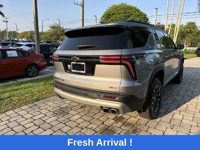 Used 2025 Chevrolet Traverse Z71 w/ Driver Confidence Package AWD/4WD image 37