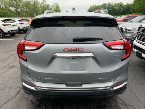 Used 2024 GMC Terrain SLT w/ Infotainment Package II AWD/4WD image 4