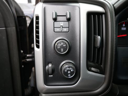 Used 2015 GMC Sierra 1500 SLT w/ SLT Crew Cab Value Package AWD/4WD image 16