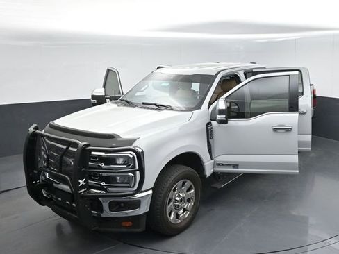 Used 2025 Ford F250 Lariat w/ Lariat Ultimate Package AWD/4WD image 56