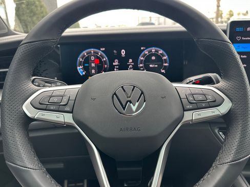 New 2026 Volkswagen Tiguan SE R-Line image 22