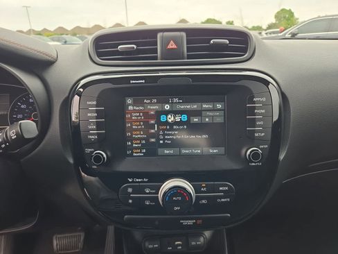 Used 2019 Kia Soul ! FWD image 26