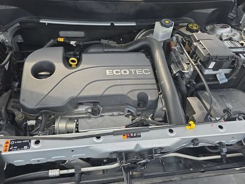 Used 2021 Chevrolet Equinox LT w/ Driver Convenience Package FWD image 31
