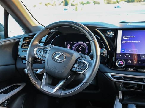 Used 2023 Lexus RX 350h w/ Accessory Package (Z1) AWD/4WD image 17