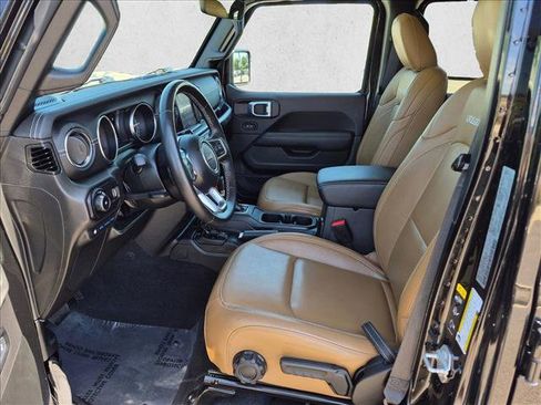 Used 2023 Jeep Wrangler Unlimited Rubicon 4xe w/ Safety Group AWD/4WD image 16