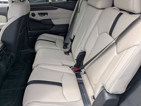 New 2026 Honda Pilot Touring image 16