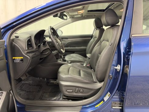 Used 2017 Hyundai Elantra Limited w/ Limited Ultimate Package 05 FWD image 13