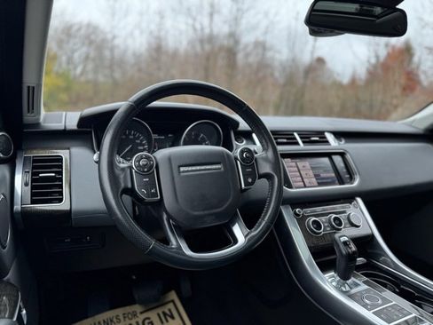 Used 2014 Land Rover Range Rover Sport HSE image 23