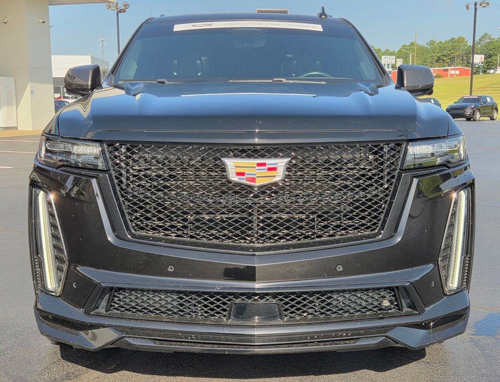 Used 2023 Cadillac Escalade V w/ Heavy-Duty Trailer Package AWD/4WD image 5