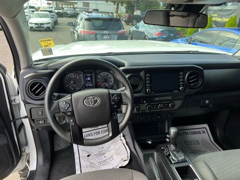 Used 2021 Toyota Tacoma SR AWD/4WD image 29