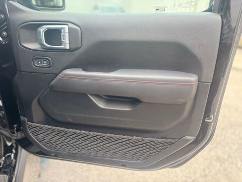 Used 2021 Jeep Wrangler Unlimited Rubicon image 12