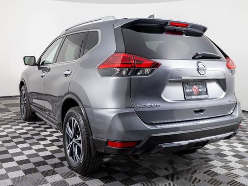 Used 2017 Nissan Rogue SL image 4