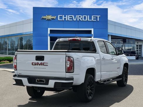 Certified 2022 GMC Canyon Elevation w/ Elevation Premium Package AWD/4WD image 4