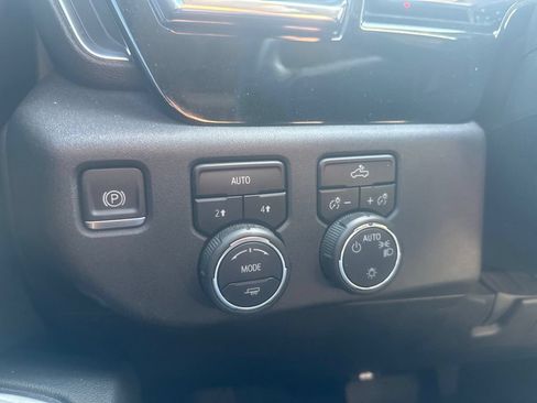 Used 2024 Chevrolet Silverado 1500 LT AWD/4WD image 20
