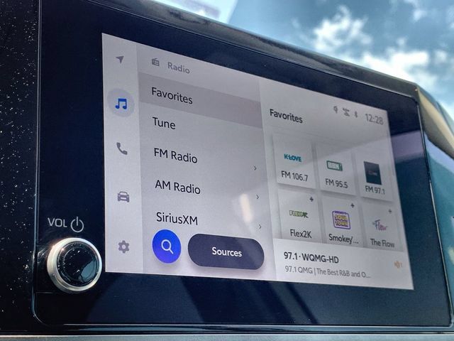 Used 2025 Toyota Camry LE FWD image 21