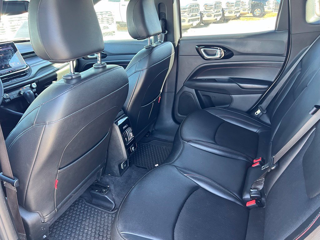 Used 2023 Jeep Compass Trailhawk AWD/4WD image 31