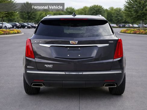 Used 2017 Cadillac XT5 Premium Luxury w/ Driver Assist Package FWD image 4