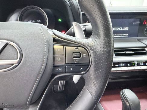 Used 2020 Lexus LC 500 Coupe w/ Performance Package RWD image 39
