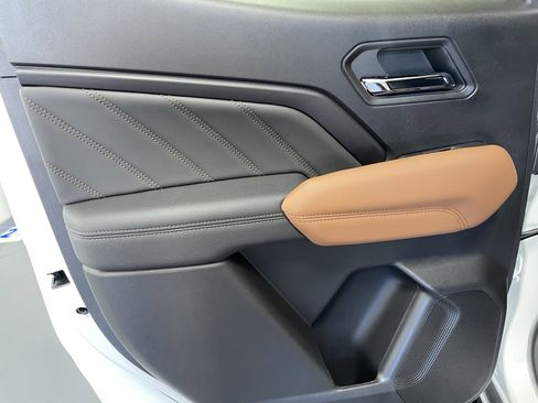 New 2025 GMC Canyon AT4 w/ Nightfall Edition image 8