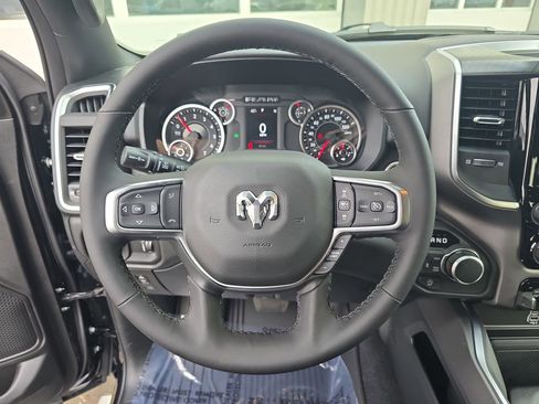 New 2026 RAM 1500 Big Horn AWD/4WD image 16