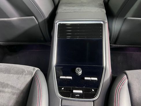 Certified 2022 Porsche Panamera GTS AWD/4WD image 28