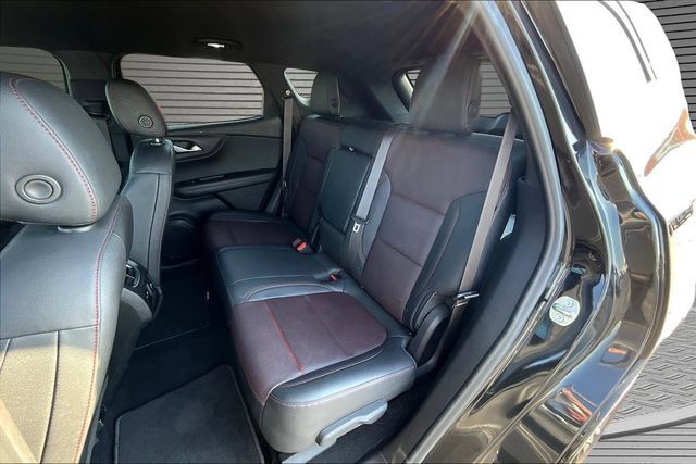 Used 2021 Chevrolet Blazer RS w/ Enhanced Convenience Package AWD/4WD image 22