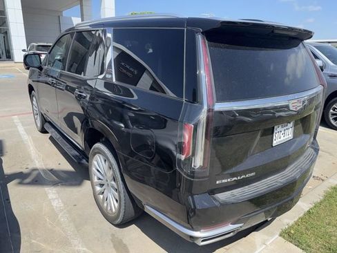 Used 2023 Cadillac Escalade Luxury w/ LPO, Floor Liner Package image 3