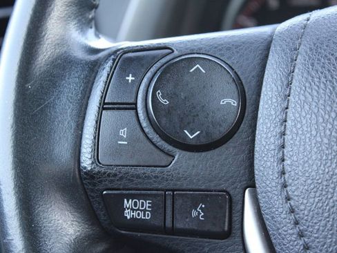 Used 2016 Toyota RAV4 SE image 31