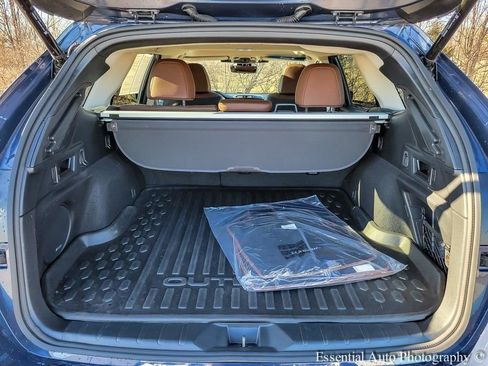 Used 2023 Subaru Outback Touring image 28