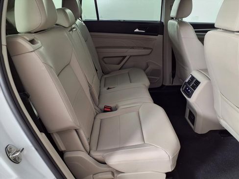 Used 2023 Volkswagen Atlas SE image 11