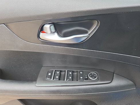 Used 2023 Kia Forte GT-Line w/ GT-Line Premium Package image 28