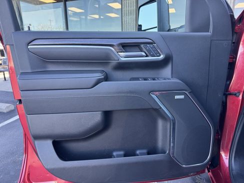 Used 2024 Chevrolet Silverado 2500 LTZ w/ LTZ Plus Package image 2