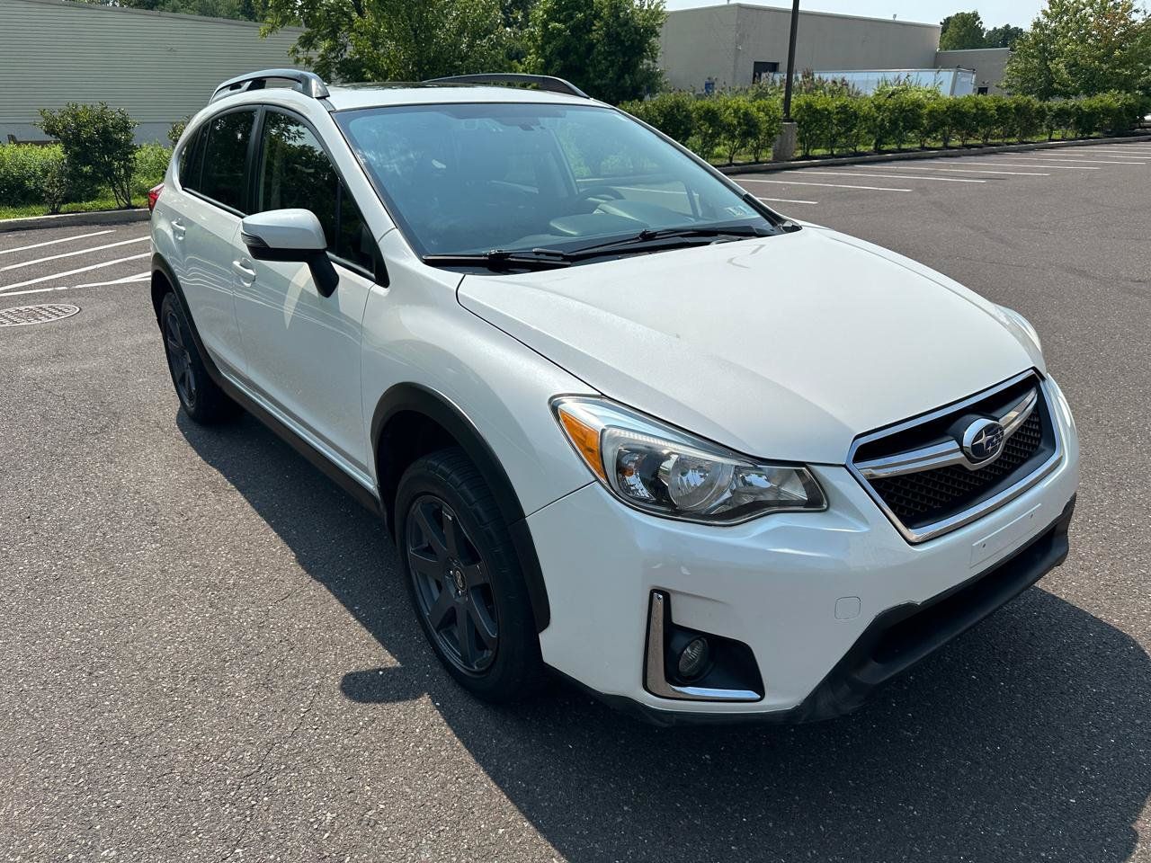 Used 2016 Subaru Crosstrek 2.0i Limited AWD/4WD image 3