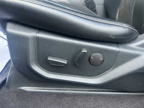 Used 2019 Ford F150 Lariat AWD/4WD image 16
