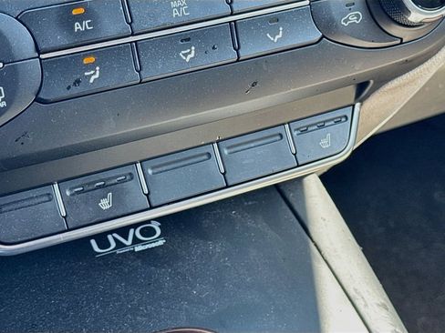 Used 2016 Kia Sorento AWD w/ LX Convenience Package image 19