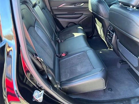 Used 2025 Jeep Grand Cherokee Altitude image 28