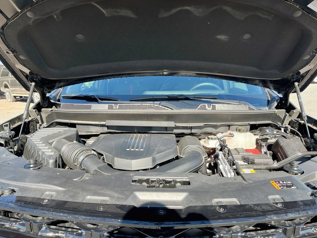 Used 2026 Chevrolet Traverse RS AWD/4WD image 32