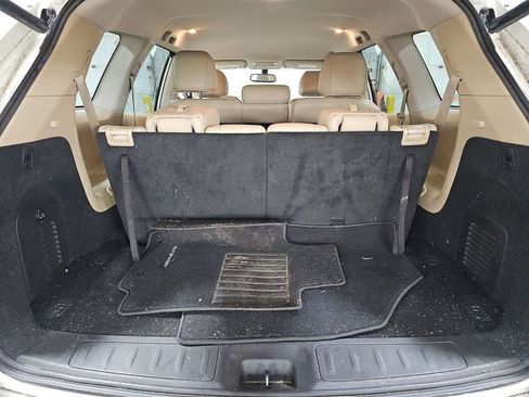 Used 2019 Nissan Pathfinder SL image 16