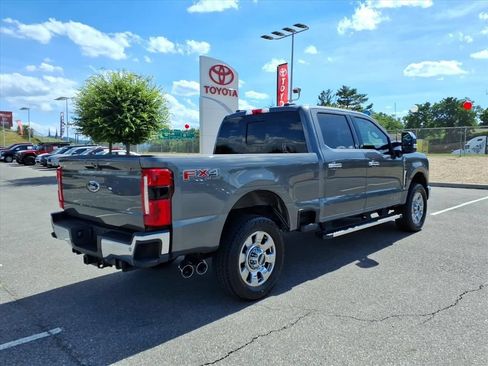 Used 2025 Ford F350 Lariat w/ Chrome Package AWD/4WD image 4