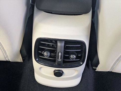 Used 2018 MINI Cooper Clubman S image 17