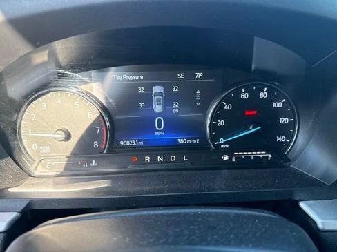 Used 2022 Ford Explorer XLT RWD image 8