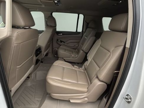 Used 2017 GMC Yukon XL SLT w/ Premium Edition RWD image 20